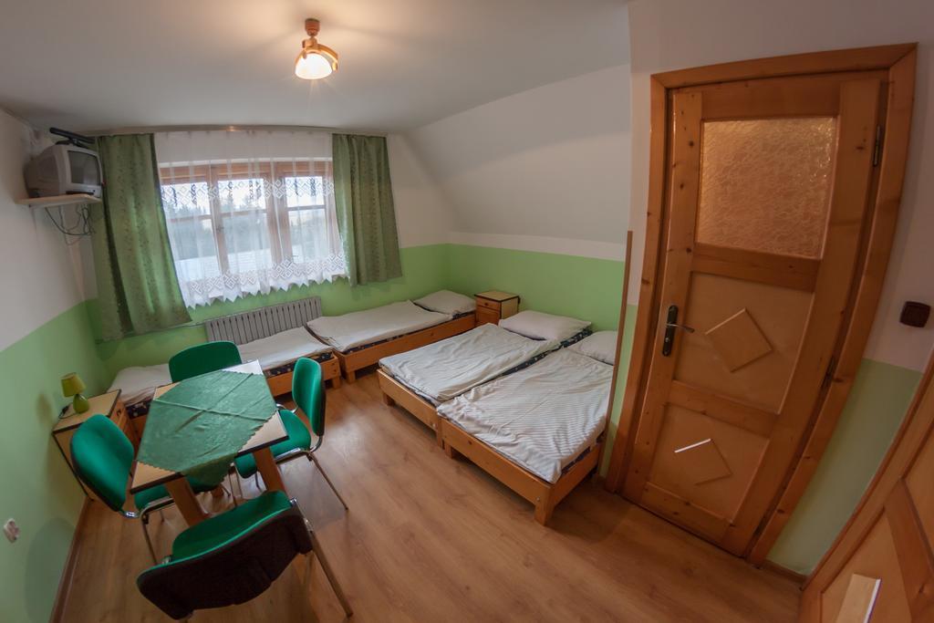 Dom Wczasowy Jesionkowka Poronin Ruang foto